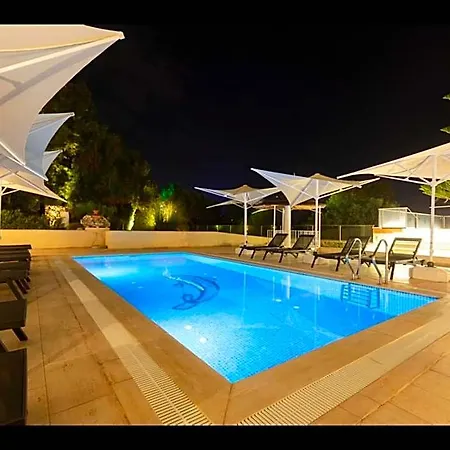 فندق The Farrys Boutique 3*