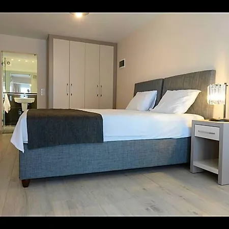 Hotel The Farrys Boutique
